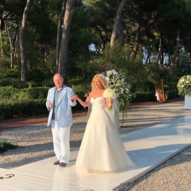 Свадьба дочери российского миллиардера Владимира Потанина Анастасии состоялась во Франции на Лазурном берегу
